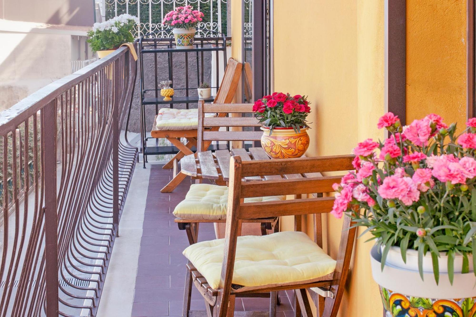 La Casa Gialla Taormina Exteriör bild