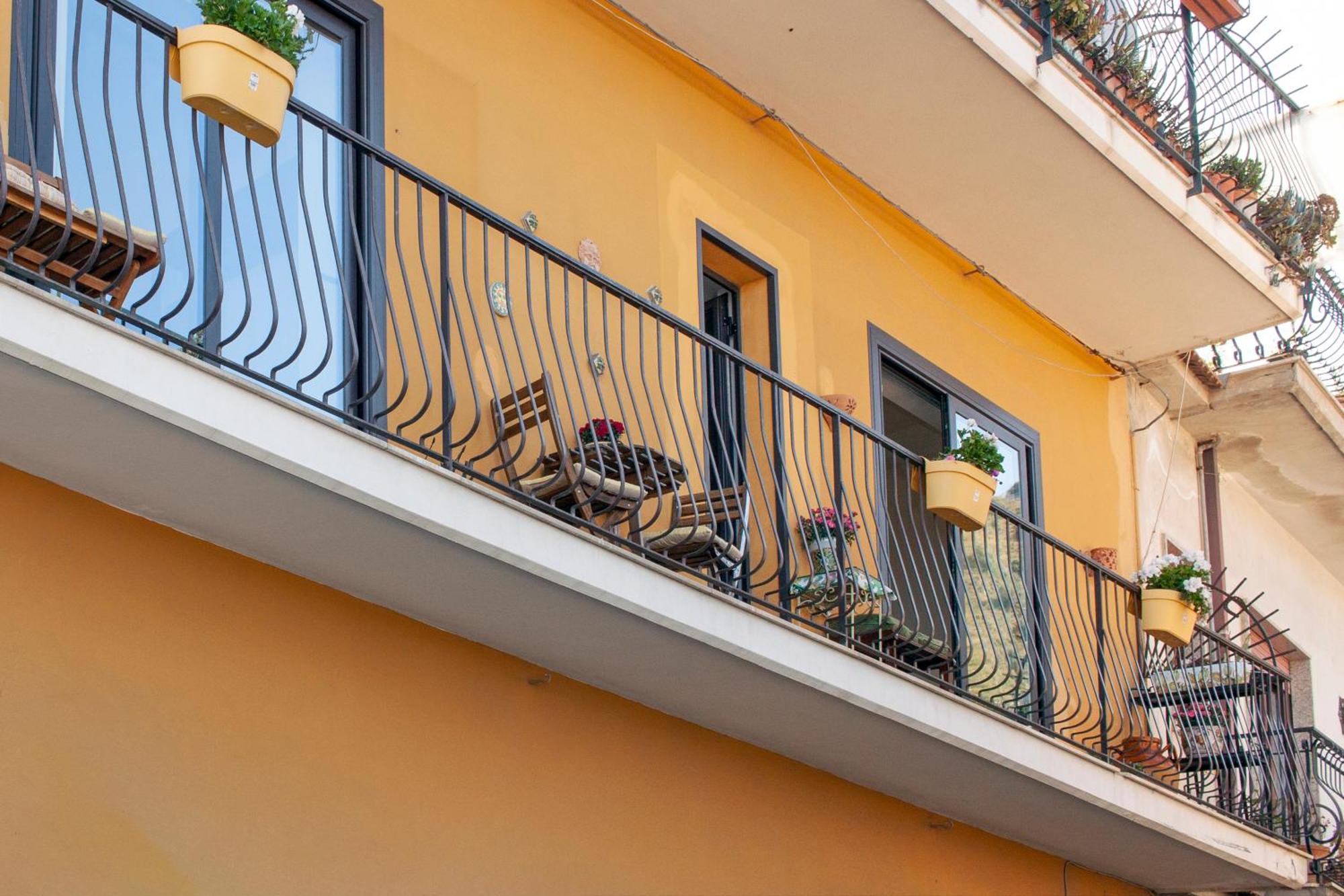 La Casa Gialla Taormina Exteriör bild